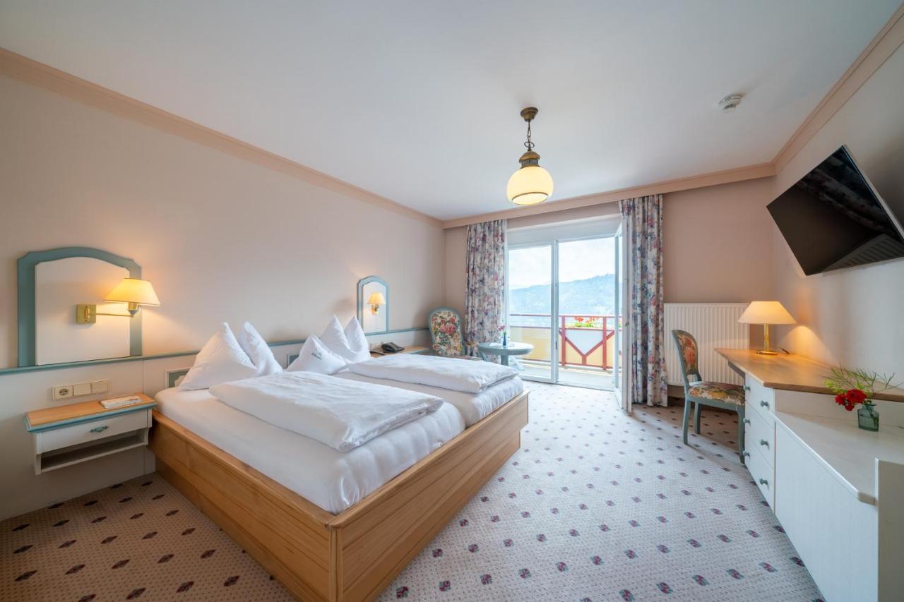 Alexanderhof 4*