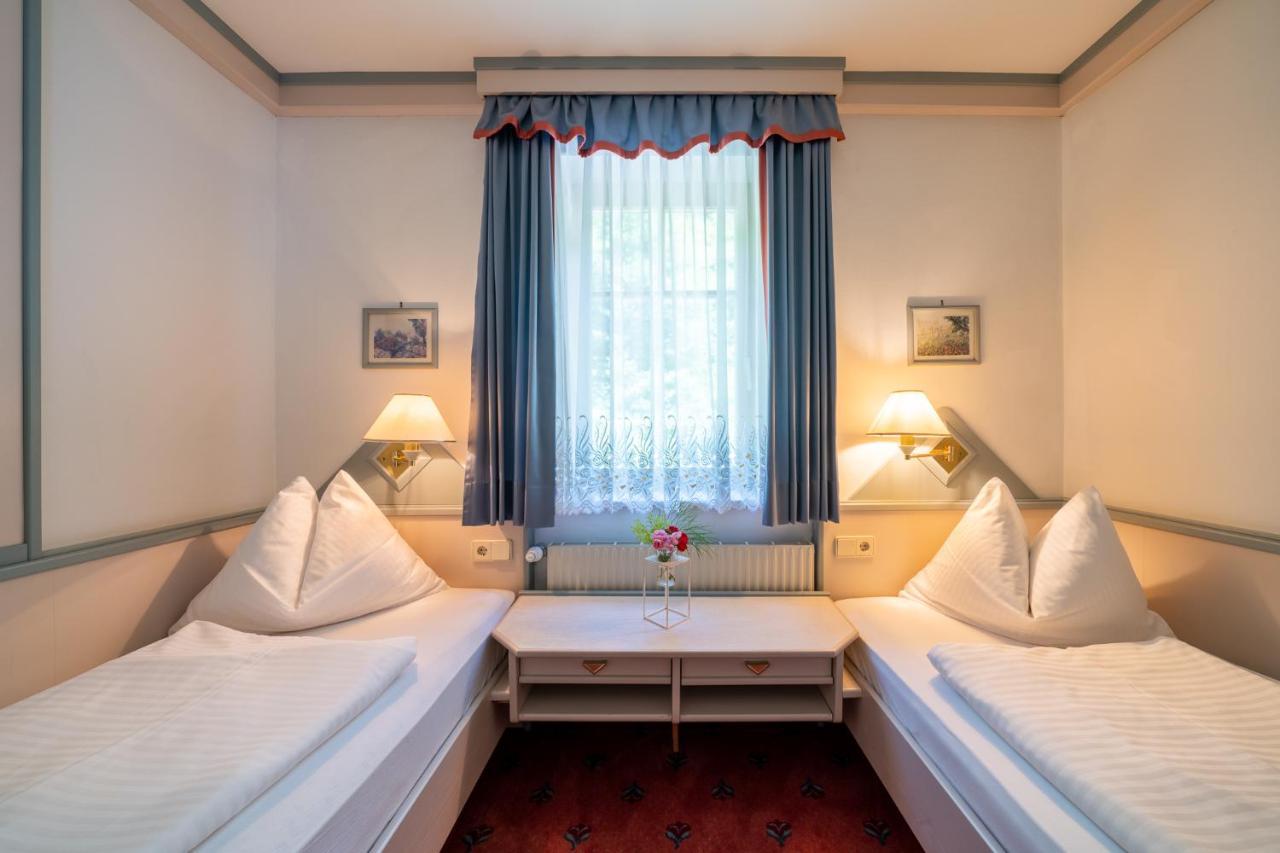 Alexanderhof 4*