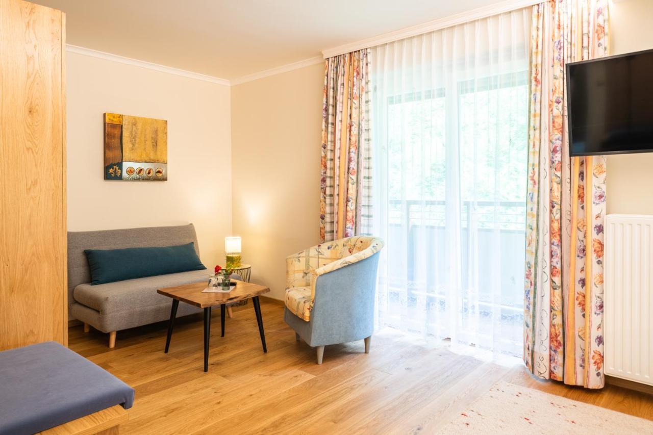 Alexanderhof 4*