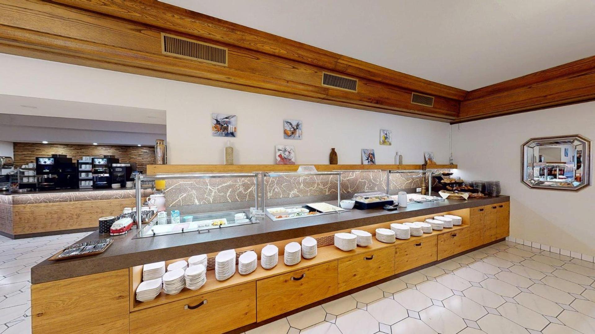 Alexanderhof Hotel 4*